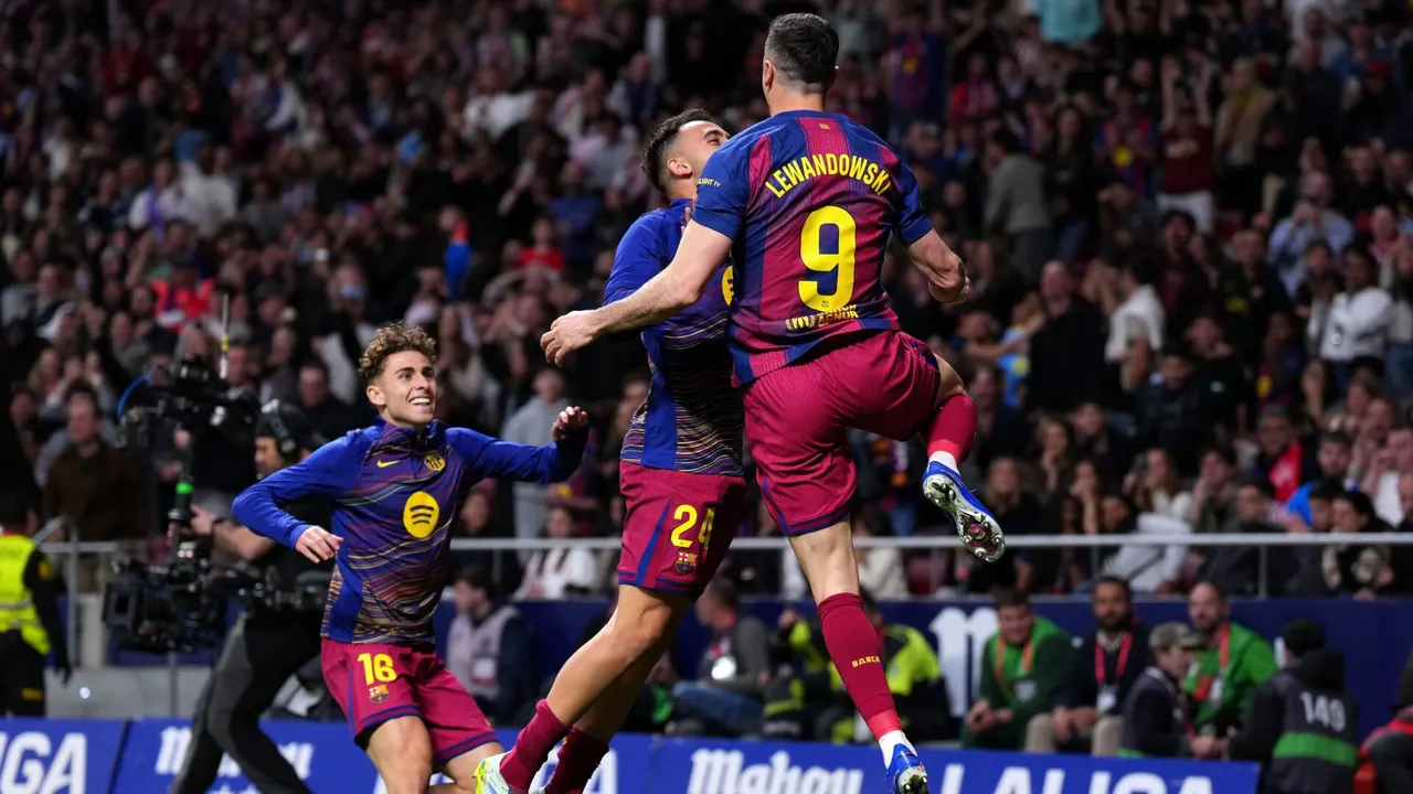 ما القنوات الناقلة لمباراة أوساسونا وبرشلونة في الدوري الإسباني 2025-2026؟ وكيف تشاهدها عبر الإنترنت؟